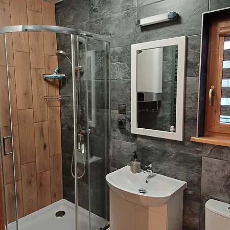 Forest Camp - Zator, Ogrzewane بيت للعطل