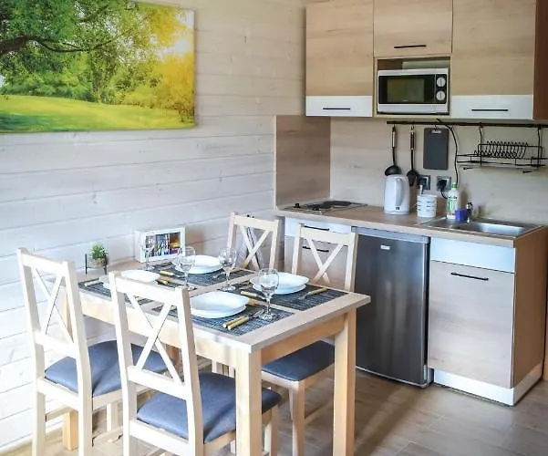 Forest Camp - Zator, Ogrzewane 扎托尔