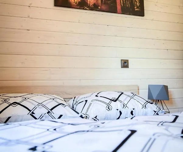 Forest Camp - Zator, Ogrzewane Casa de Férias Zator